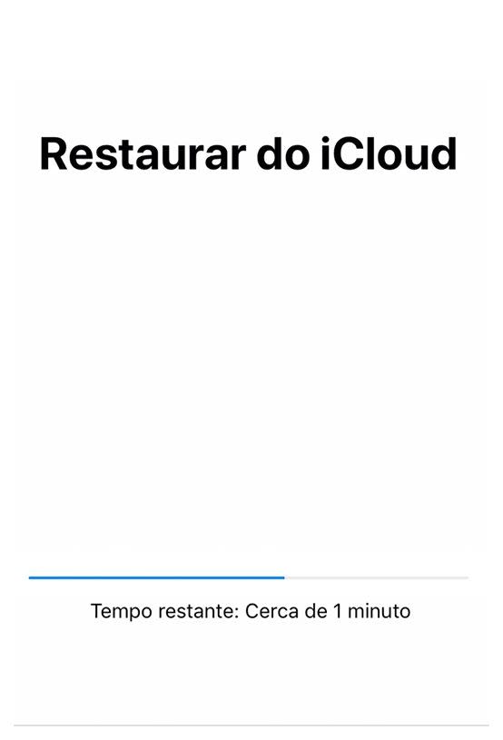 Aguarde que a barra de progresso finalize o download do backup pelo iCloud (Imagem: Apple)