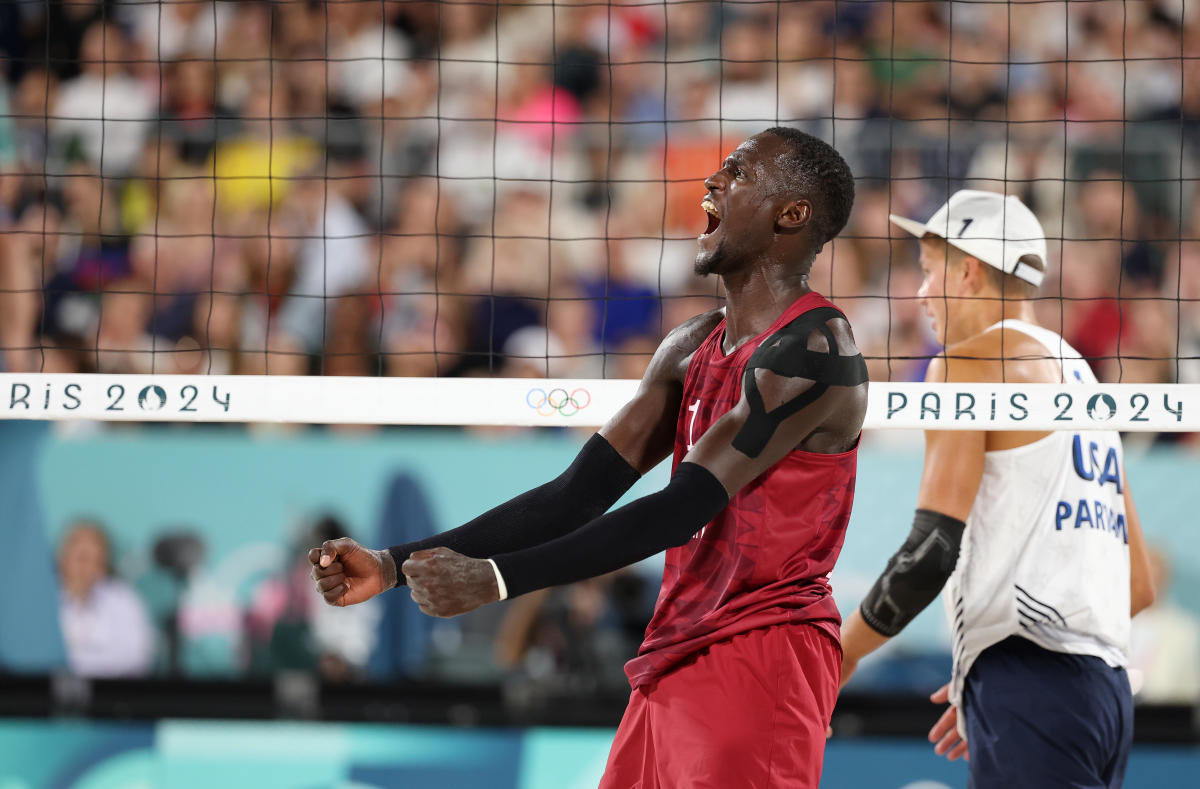 2024 Paris Olympics: Miles Partain and Andrew Benesh, Team USA’s last remaining beach volleyball team, fall to Qatar