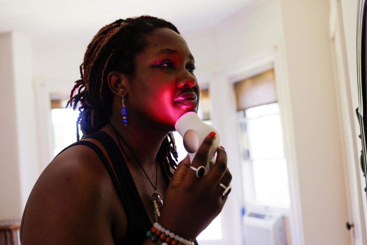 <span>Skin experts say that red light therapy can promote cellular regeneration and collagen production.</span><span>Photograph: The Good Brigade/Getty Images</span>