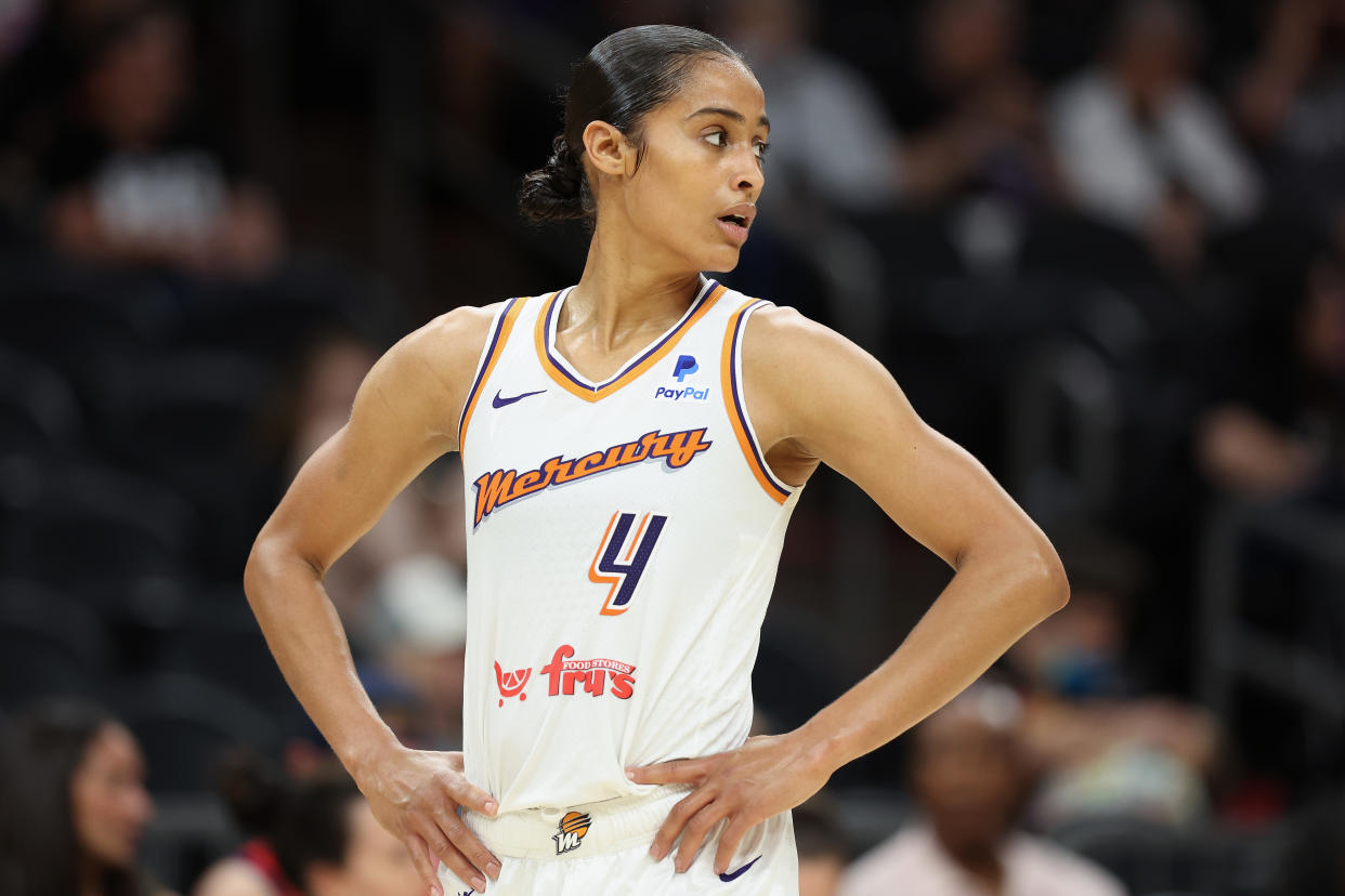 PHOENIX, ARIZONA - JUNE 27: Skylar Diggins-Smith #4 of the Phoenix Mercury during the second half of the WNBA game at Footprint Center on June 27, 2022 in Phoenix, Arizona. The Mercury defeated the Fever 83-71. NOTE TO USER: User expressly acknowledges and agrees that, by downloading and or using this photograph, User is consenting to the terms and conditions of the Getty Images License Agreement. (Photo by Christian Petersen/Getty Images)