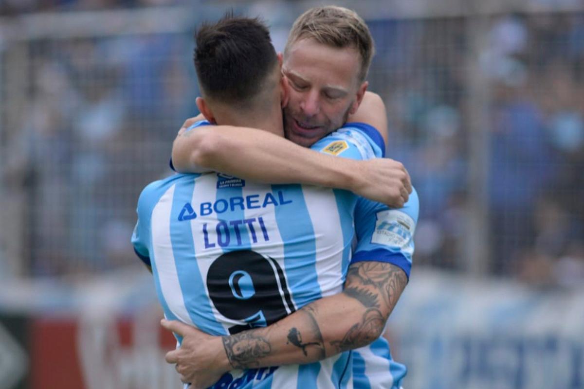 PRIMERA B: CAÑUELAS ES EL ÚNICO PUNTERO DEL CAMPEONATO