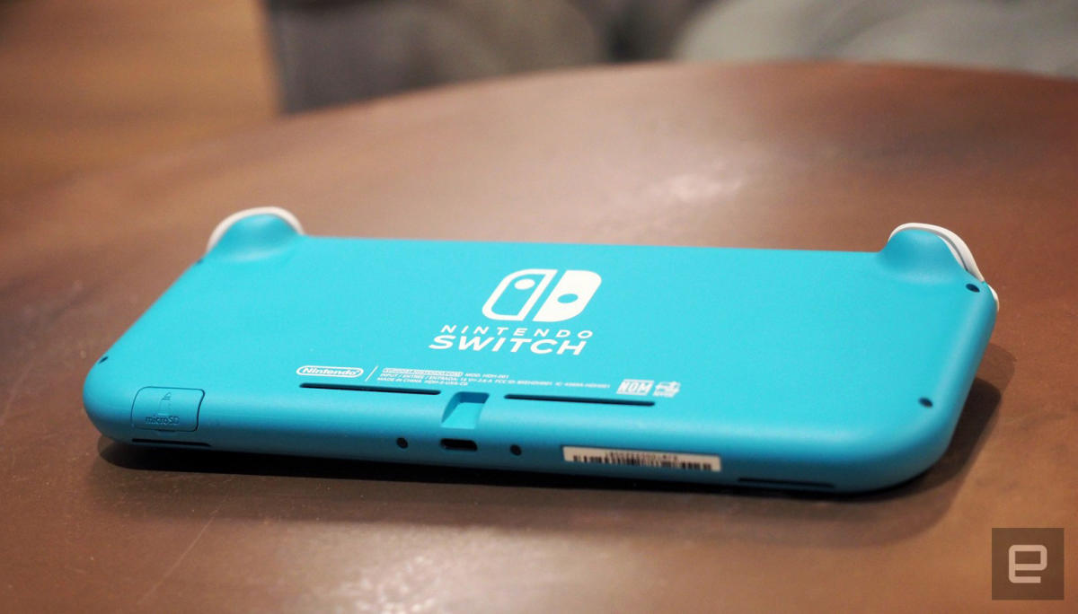 The Switch Lite Now Has a Matching and Equally Compact Wireless Controller