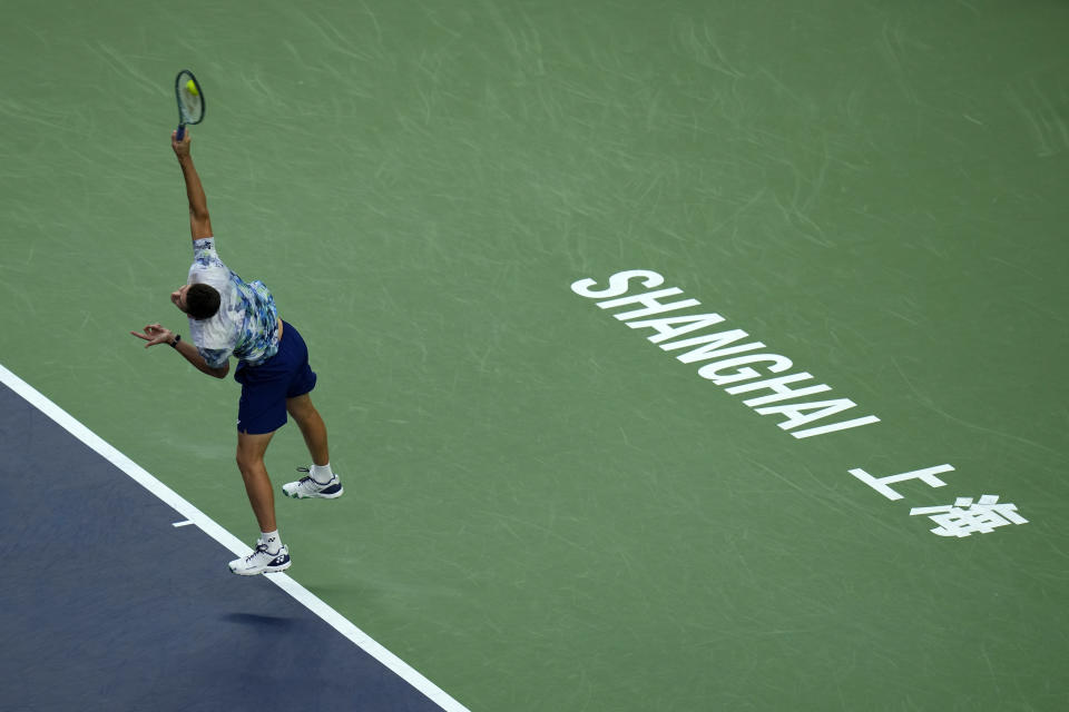 Hubert Hurkacz of Poland serves against Sebastian Korda of the United States during the men's singles semifinal match in the Shanghai Masters tennis tournament at Qizhong Forest Sports City Tennis Center in Shanghai, China, Saturday, Oct. 14, 2023. (AP Photo/Andy Wong)