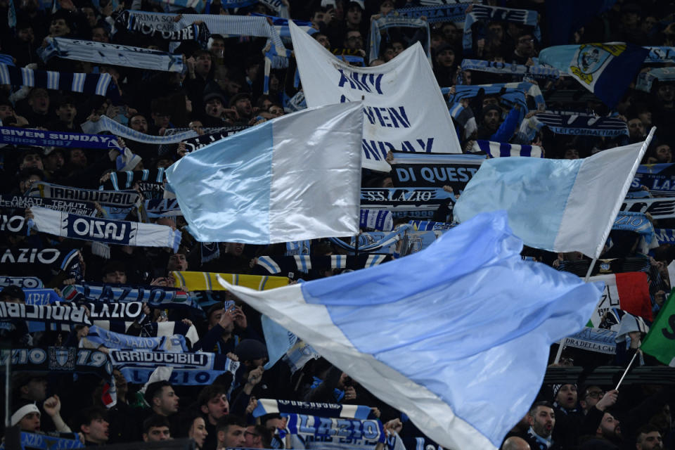 Circa 5,000 Lazio fans protest against Lotito strategy