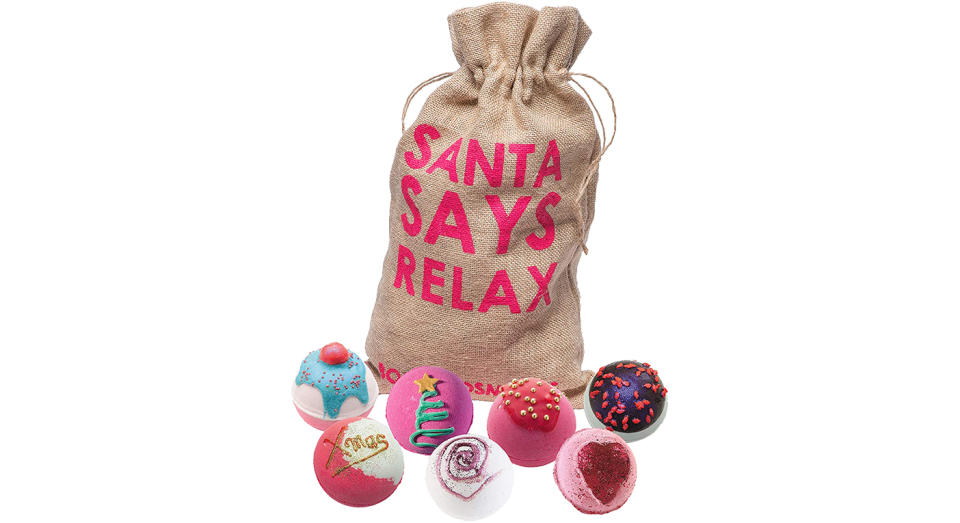 Bomb Cosmetics Santa Says Relax Handmade Hessian Sack Bath Blaster Gift Pack