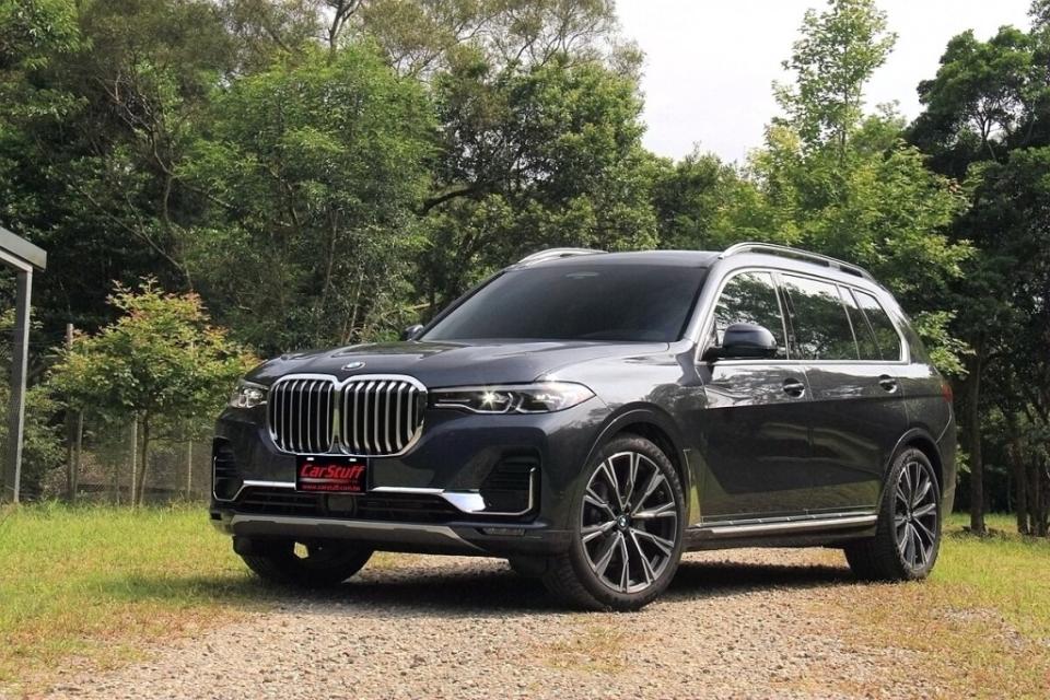 bmw-x7-xdrive40i