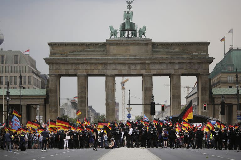 Acto de la Alternativa para Alemania, la agrupación de extrema derecha más grande de este país, del 27 de mayo del 2018 frente a la Puerta de Brandenburgo en Berlín