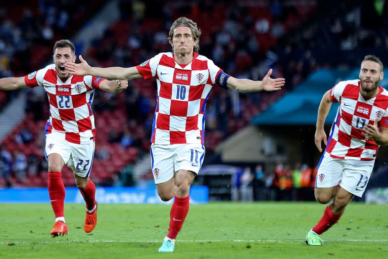 El capitán Luka Modric hizo un golazo de media distancia en la victoria de Croacia sobre Escocia