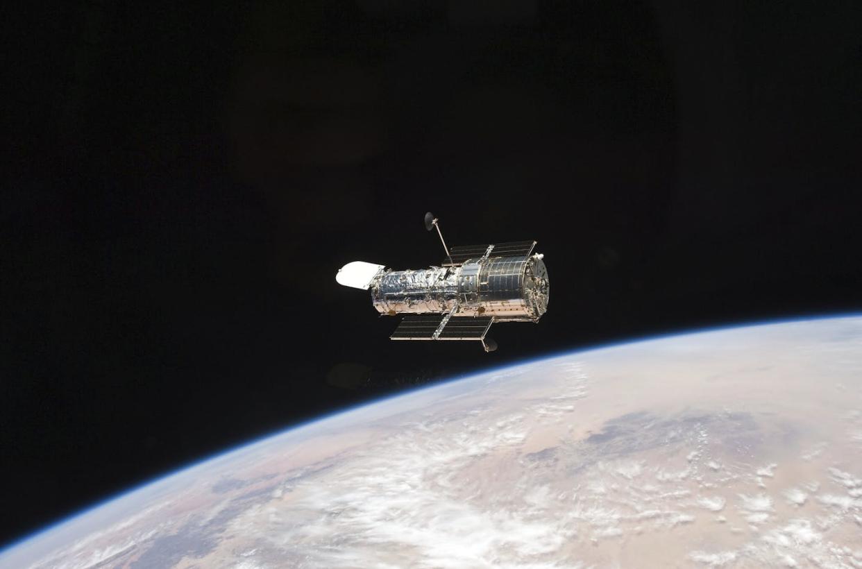 The Hubble Space Telescope is nearing its 35th birthday. <a href="https://newsroom.ap.org/detail/HubbleTelescope/d0348f0463434ac789b03721456d2f0a/photo?Query=hubble%20telescope&mediaType=photo&sortBy=&dateRange=Anytime&totalCount=196&currentItemNo=0" rel="nofollow noopener" target="_blank" data-ylk="slk:NASA via AP;elm:context_link;itc:0;sec:content-canvas" class="link ">NASA via AP</a>