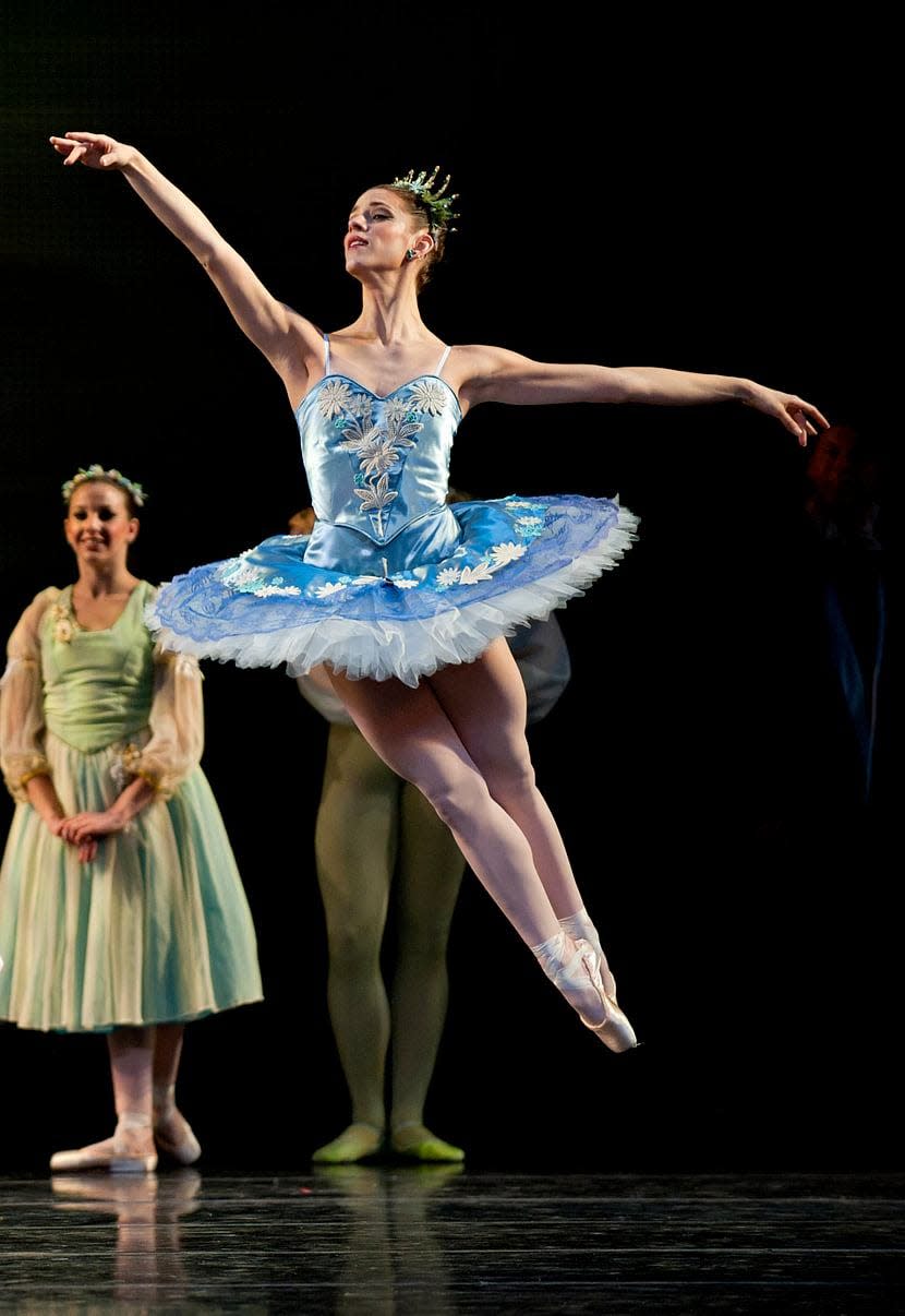 Kelly Yankel, an alumna of the Canton Ballet, danced professionally with the Sarasota and Cincinnati ballets.