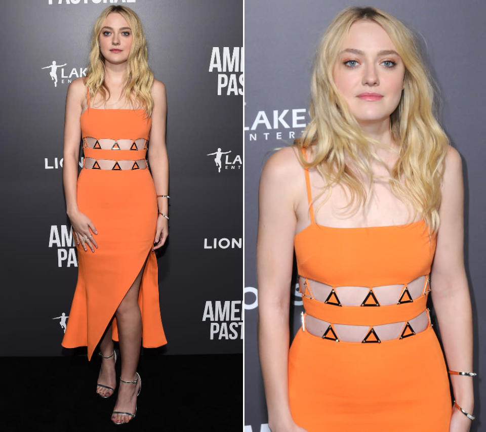 Von Kopf bis Fuß – nämlich von den Tamara Mellon-Silbersandalen über den Schmuck von Anita Ko bis zum Dress von David Koma und dem Make-up – mit viel Liebe kreiert war der Look, in dem Dakota Fanning die „American Pastoral“-Premiere in Beverly Hills besuchte. (13. Oktober 2016, Bilder: Getty Images)