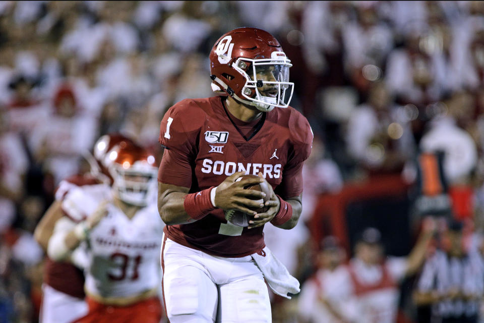 Jalen Hurts, the former Alabama quarterback, racked up 508 yards of total offense and six touchdowns in Oklahoma’s win against Houston on Sunday night.