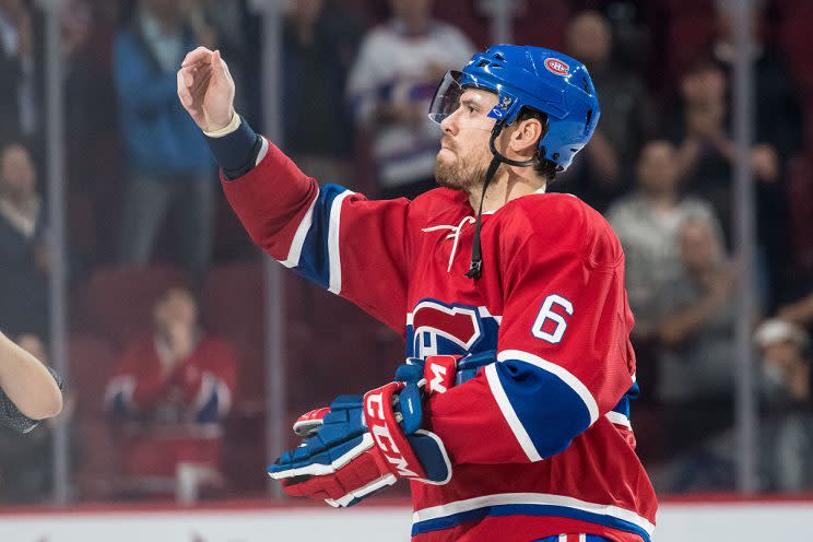 October 20, 2016: Shea Weber (6) of the Montreal Canadiens salutes the crowd after the third period of the NHL game between the Arizona Coyotes and the Montreal Canadiens at the Bell Centre in Montreal, QC (Photo by Vincent Ethier/Icon Sportswire via Getty Images)