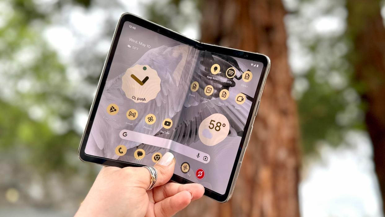  Google Pixel Fold  