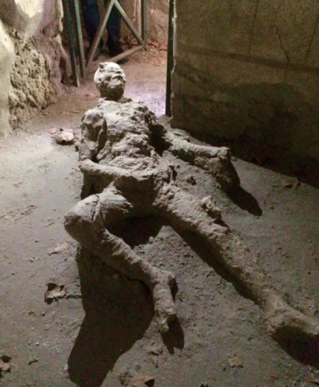 What was this Pompeii victim doing when he died?