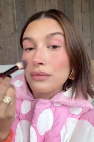 <p>Hailey Bieber/ Tiktok</p> Hailey Bieber winter makeup look