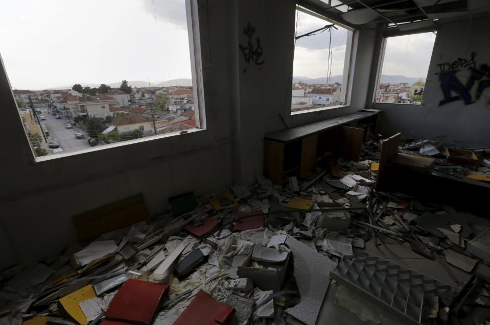 Wider Image: Ghost Factories Of Greece