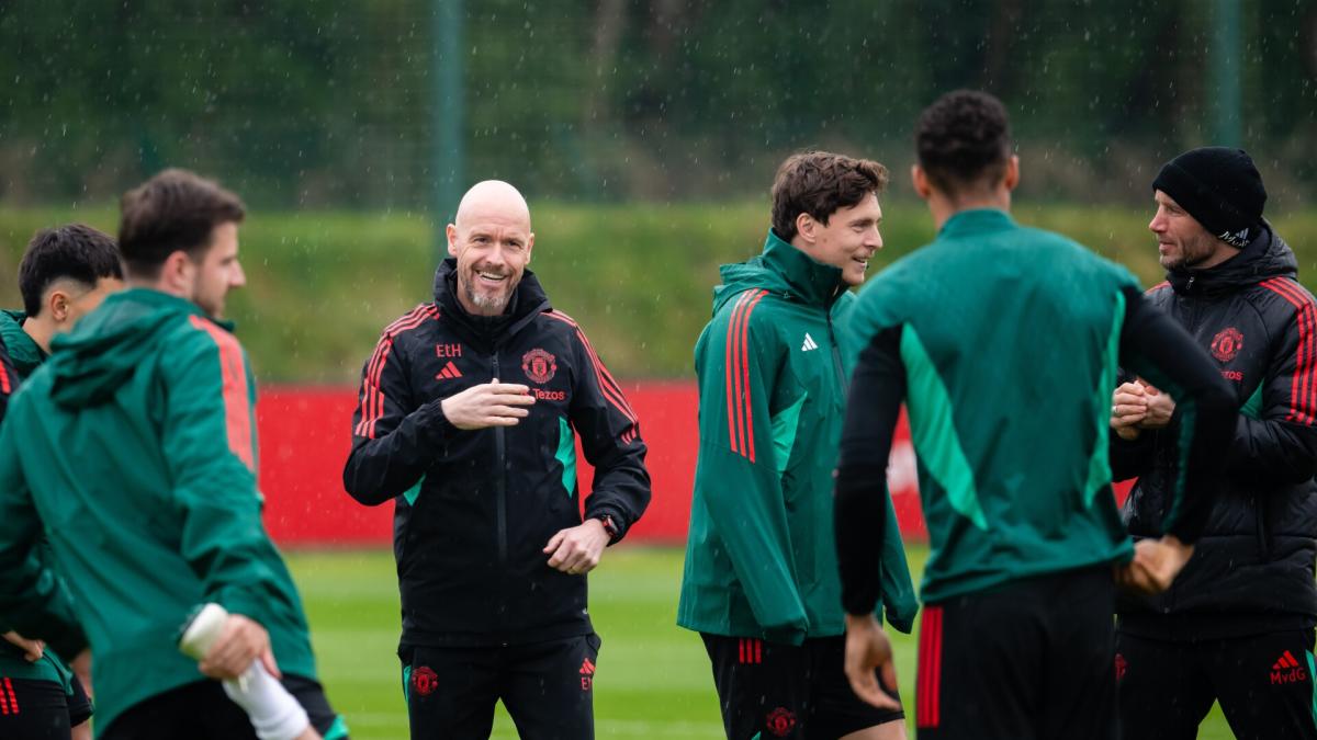 Manchester United boss Erik ten Hag reportedly departs from position