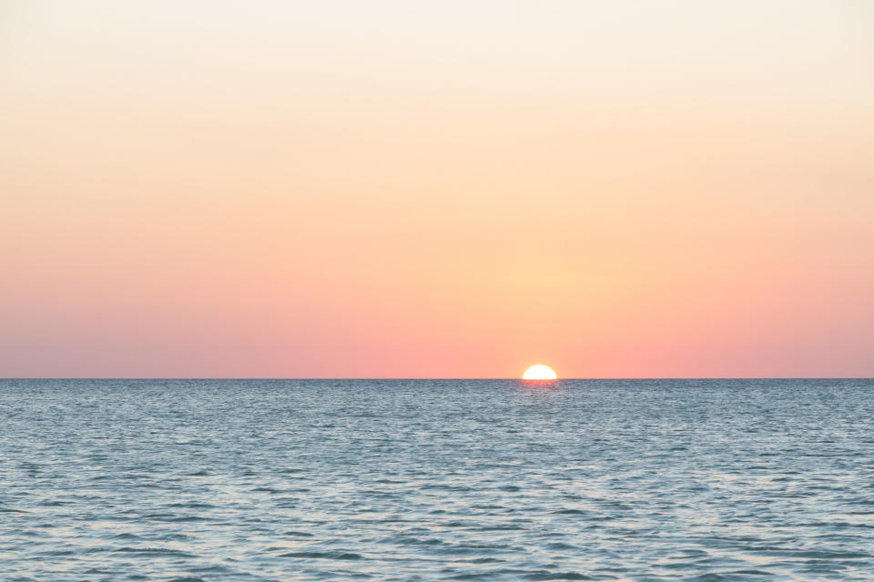 A vast oceanscape with no land in sight