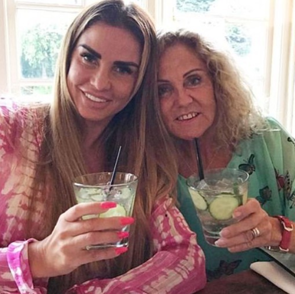 She's preparing to run again despite her previous ordeal to raise awareness about the lung condition her mum Amy has recently been diagnosed with. Source: Instagram/KatiePrice