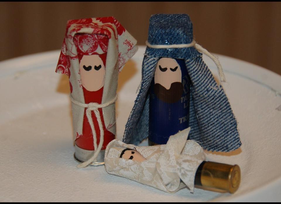 If there is a person in your life whose favorite religious ditty is "Praise The Lord And Pass The Ammunition," this nativity made from shotgun shells is sure to hit the bullseye.