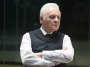 <p>Famoser Puppenspieler: Als Dr. Robert Ford hält Alt-Star Anthony Hopkins alle Fäden in seinem etwas anderen Vergnügungspark "Westworld" in der Hand. Weil die vielschichtige Story der HBO-Serie auf mehreren Zeitebenen stattfindet, musste für die zahlreichen Rückblicke eine jüngere Version von ihm geschaffen werden. (Bild: Sky)</p> 