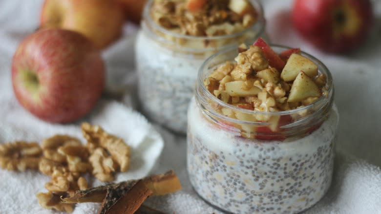 Overnight oats with chia seeds