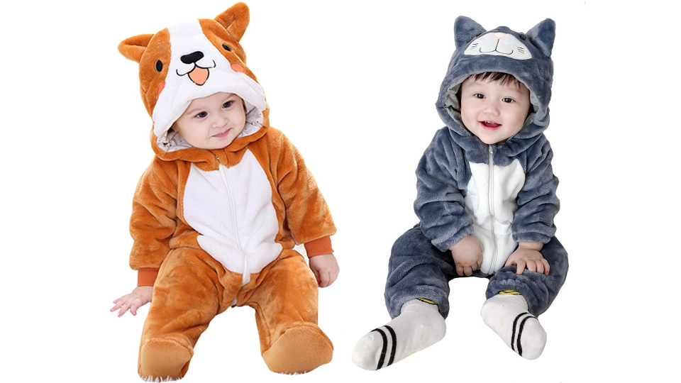 Sibling Halloween costumes: A cat and a dog