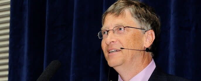 ¿Quién ha superado a Bill Gates en acciones de Microsoft?