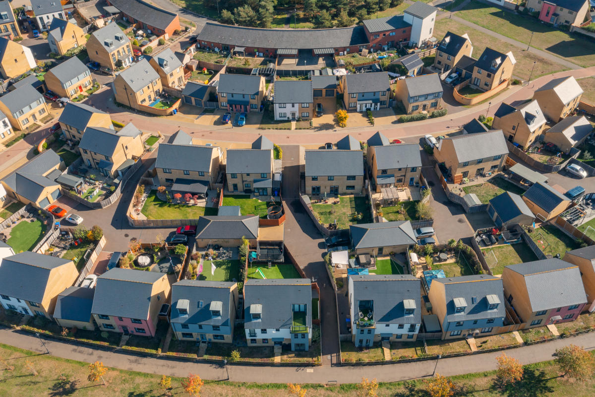 UK house prices rise in July as mortgage rates fall