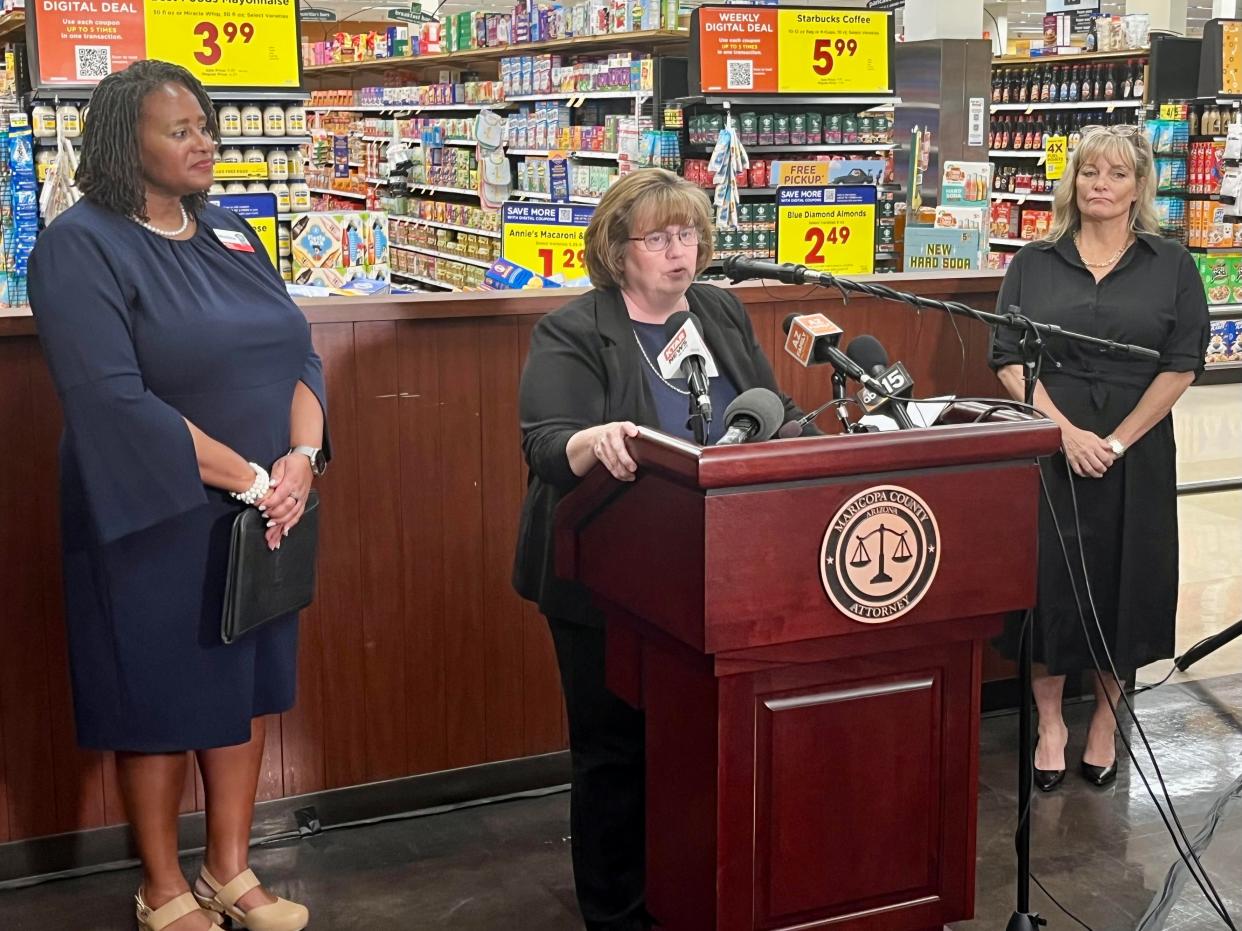 Maricopa County Attorney Rachel Mitchell holds a news conference at Fry's supermarket in north Phoenix on Nov. 15, 2023, to highlight organized retail crime.