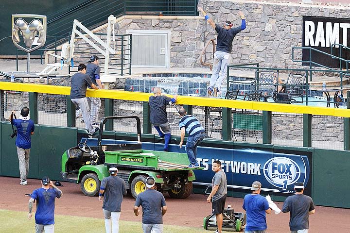 Dodgers To Relocate Visitor Clubhouse, Add New Outfield Bullpen