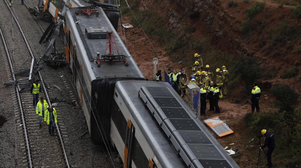 <p>Two train cars from a convoy of six went off the tracks at 6.15am near Vacarisses, around 45 kilometres northwest of Barcelona.</p>