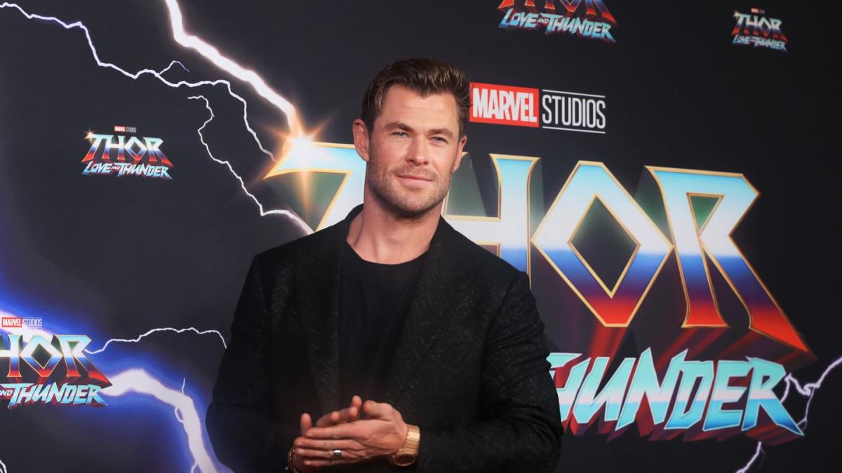 Chris Hemsworth Fitness Routine: From Eating 4,500 Calories Worth