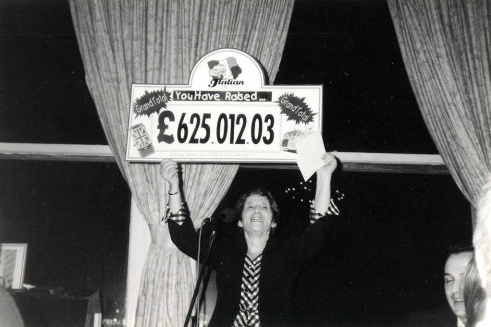 Giulia with a cheque in 1997 (Collect/PA Real Life)