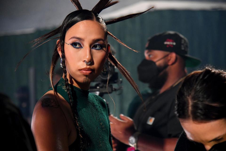 Quannah Chasinghorse en el desfile de Rihanna's Savage X Fenty en septiembre de este año. (Photo by Kevin Mazur/Getty Images for Rihanna's Savage X Fenty Show Vol. 3 Presented by Amazon Prime Video)