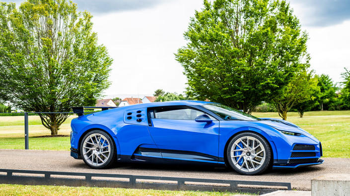 The first Bugatti Centodieci hypercar from the side