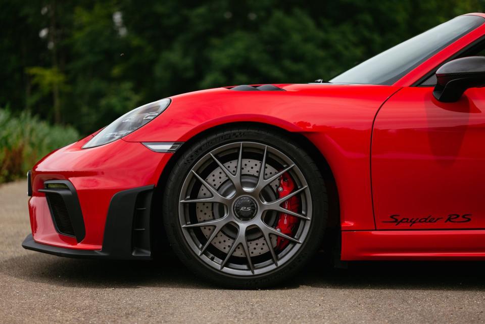 2024 porsche 718 spyder rs