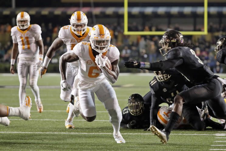Tennessee's Alvin Kamara might not be a sleeper RB after his visit to the NFL scouting combine in Indianapolis. (AP) 