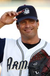 Boston Red Sox: Um Jose Canseco Wants to Come Back Seriously