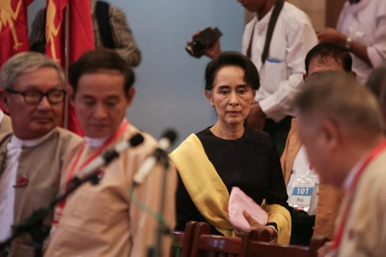 Aung San Suu Kyi (C), leader of the National League For Democracy (NLD) party meets with her elected NLD candidates in Yangon on November 28, 2015