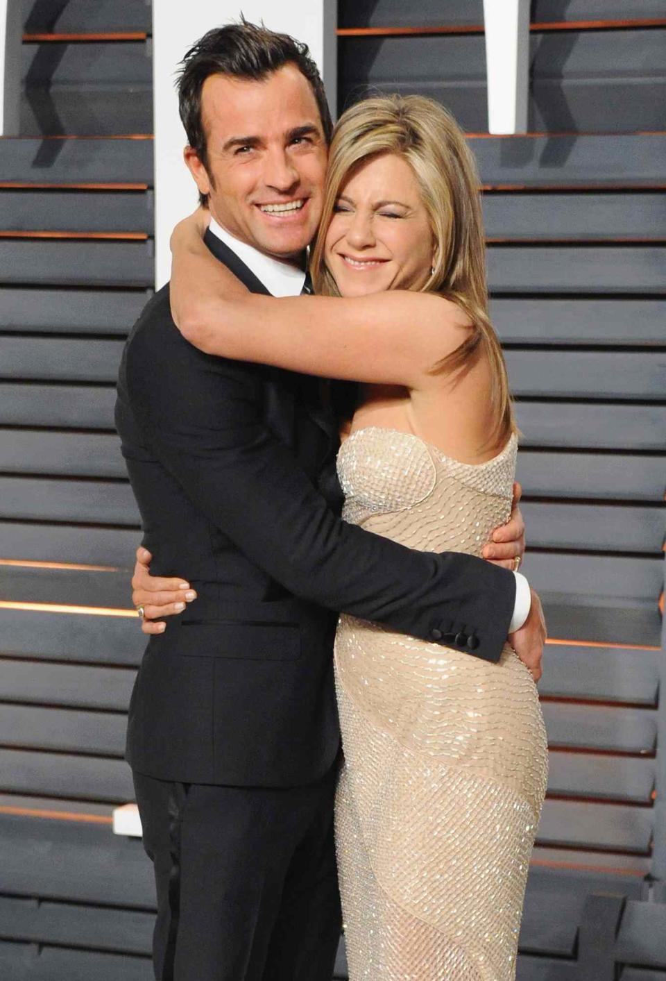 Justin Theroux and actress Jennifer Aniston arrive at the 2015 Vanity Fair Oscar Party Hosted By Graydon Carter at Wallis Annenberg Center for the Performing Arts on February 22, 2015 in Beverly Hills, California