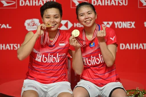 Indonesia's Greysia Polii (R) and Apriyani Rahayu claimed victory in the women's doubles