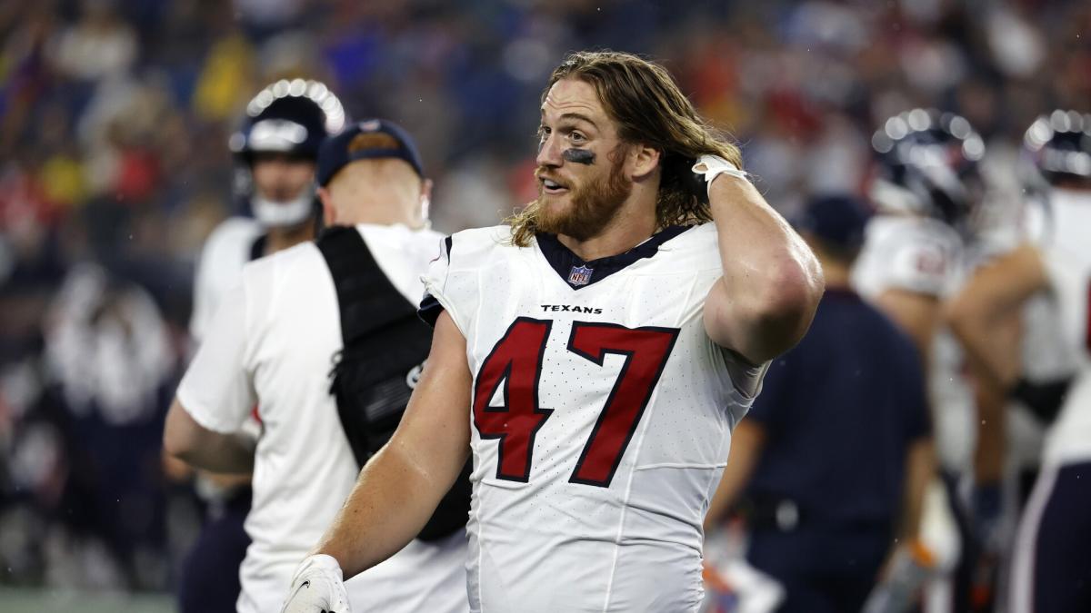 Texas Longhorns in the NFL: Texans FB Andrew Beck turns on special