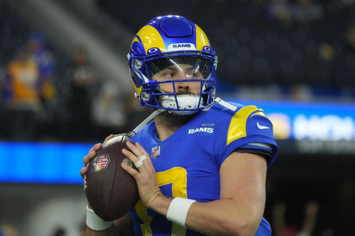 Baker Mayfield makes Rams debut on 2nd drive, completes 1st pass