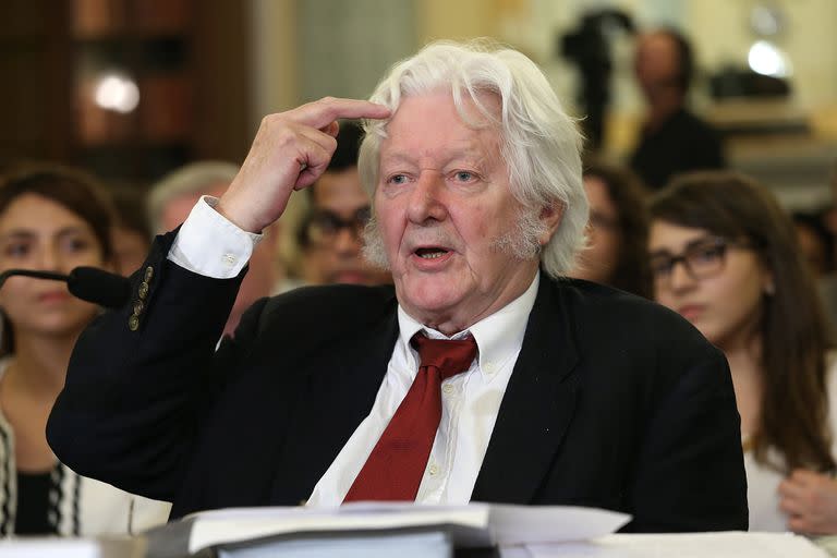 Andrew Jennings, por entonces investigador de la BBC, durante una audiencia en julio de 2015 en Washington DC; el periodista murió el sábado pasado, a los 78 años