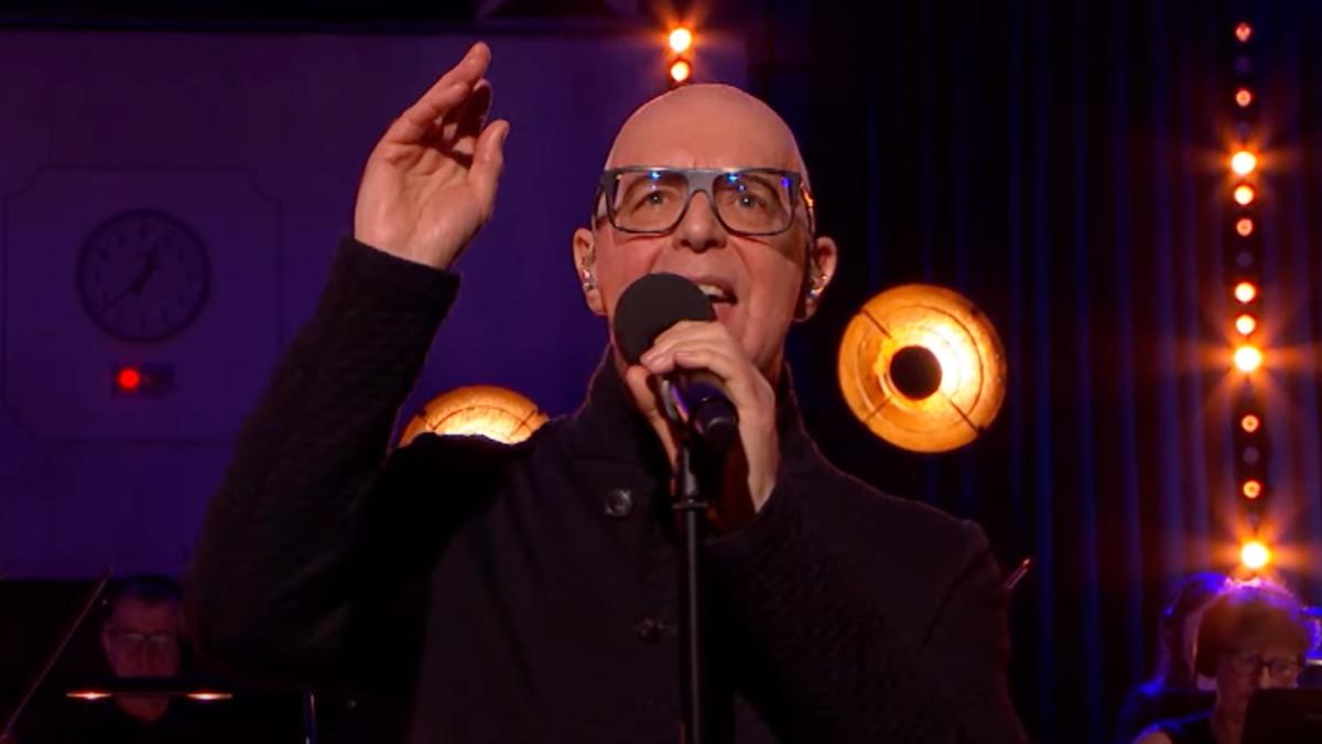 Watch Pet Shop Boys Cover “All The Young Dudes” With The BBC Concert  Orchestra