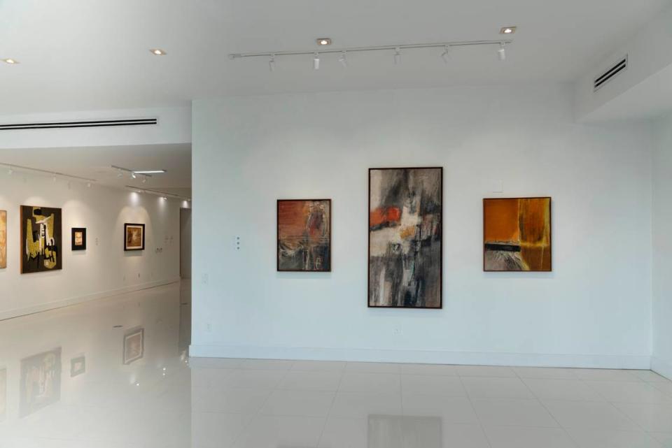 Exposición en Sala “Mid-Century Cuban Abstract Art from the Paul and Maggie Cauchi Collection/ Los Once and Diez Pintores Concretos”. Foto Carlos Toledo/Cortesía Pan American Art Projects Miami
