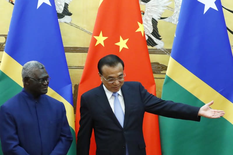 2019年10月9日，中國總理李克強會見來訪的索羅門群島總理蘇嘉瓦瑞（AP）