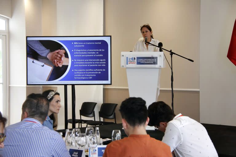 Andrea Otero, presidenta de la Asociación Colombiana de Psiquiatras (ACP), durante la I Cumbre Latinoamericana de Salud Mental y su impacto en otras enfermedades